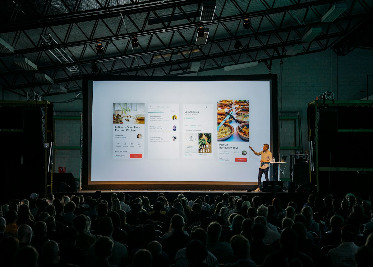 Exhibitors at a sourcing event